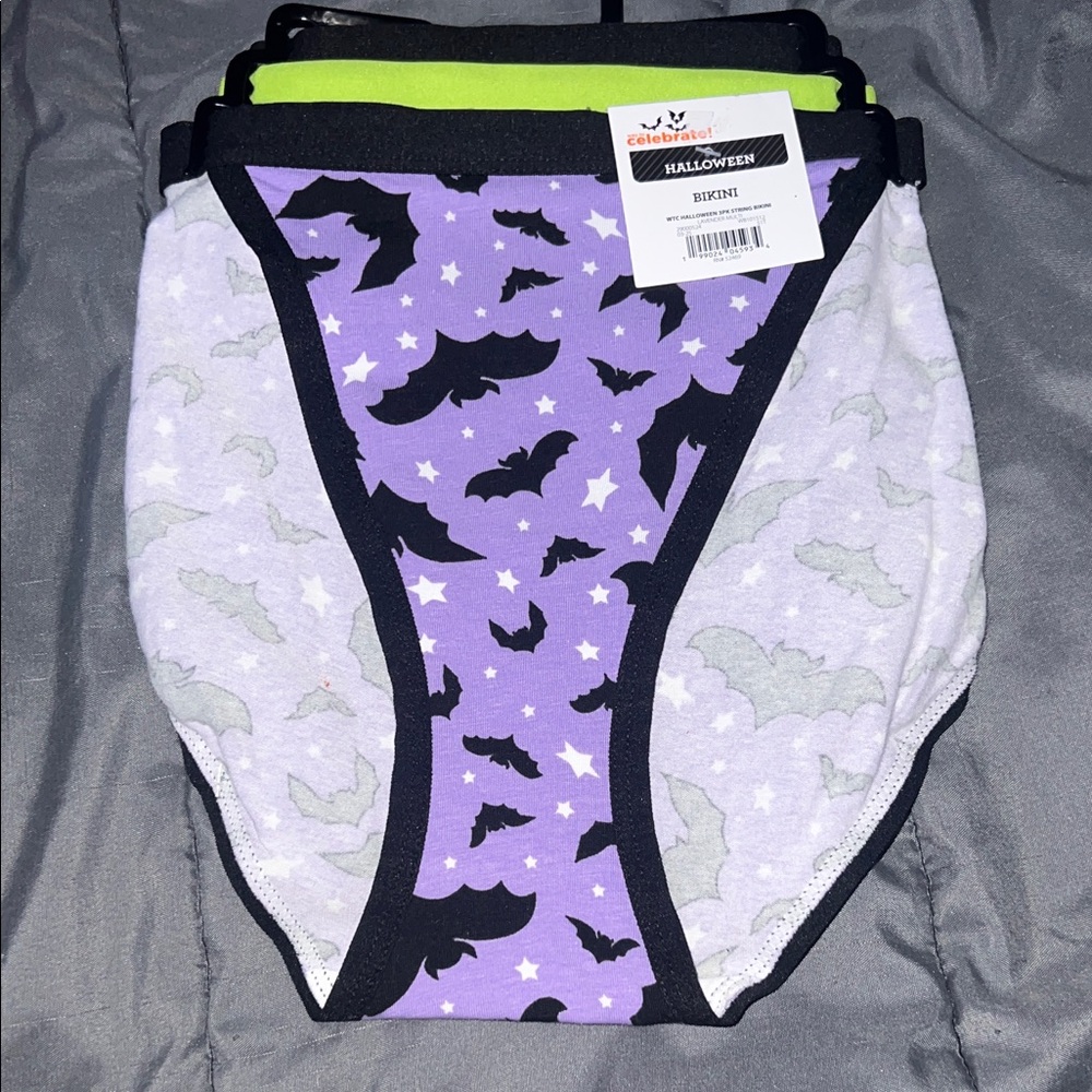 Halloween underwear - Picture 1 of 2